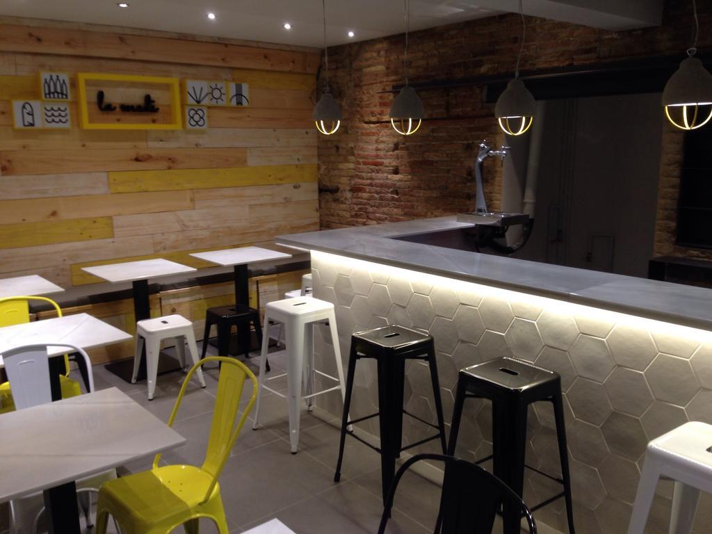 Alguera Apartments Napols Barcelona Ngoại thất bức ảnh