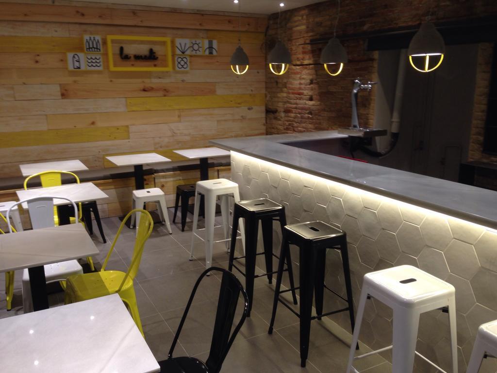 Alguera Apartments Napols Barcelona Ngoại thất bức ảnh